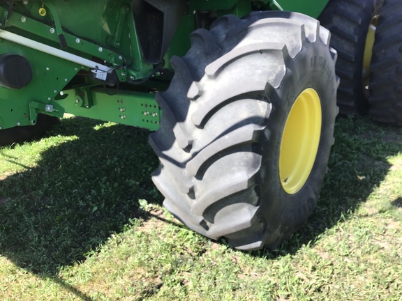 2016 John Deere S690 Combine