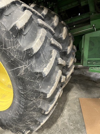 2015 John Deere S690 Combine