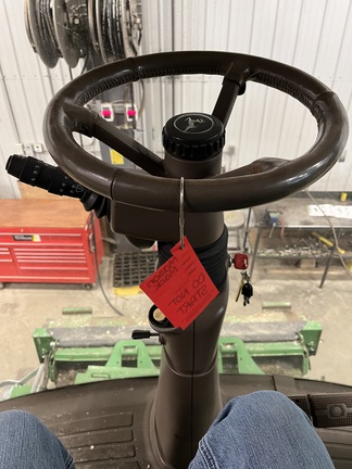 2015 John Deere S690 Combine