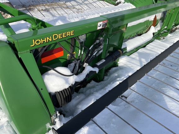 2019 John Deere 615P Header Combine