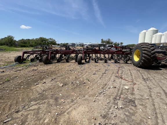 2013 Seed Hawk 84-12 W/800 Air Seeder