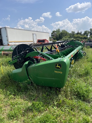 2019 John Deere 740FD Header Combine