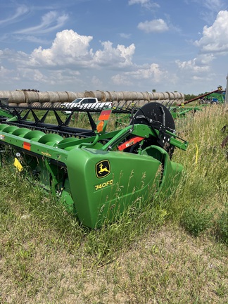 2019 John Deere 740FD Header Combine