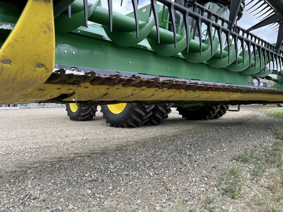 2020 John Deere 740FD Header Combine