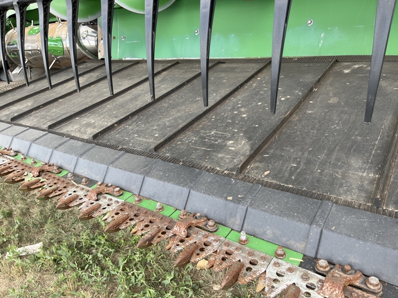 2020 John Deere 740FD Header Combine