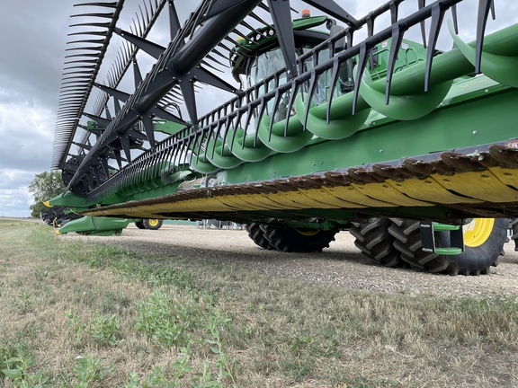 2020 John Deere 740FD Header Combine