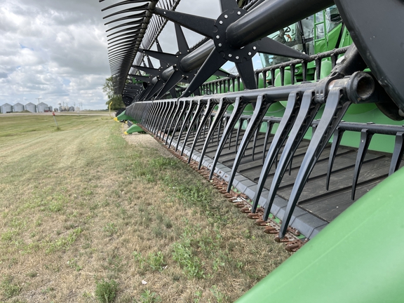 2020 John Deere 740FD Header Combine
