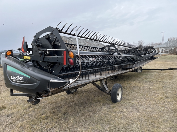 2016 MacDon FD75-45 Header Combine