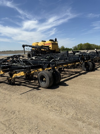 2014 Seed Master SEEDMASTR 10015TXB Air Seeder