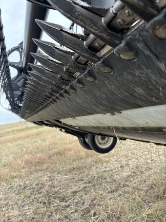 2009 MacDon FD70-35 Header Combine