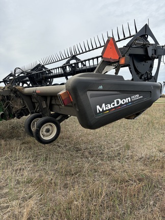 2009 MacDon FD70-35 Header Combine