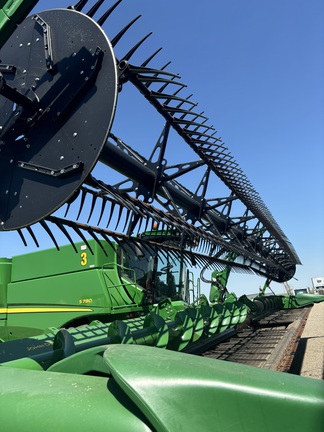 2022 John Deere HD45F Header Combine