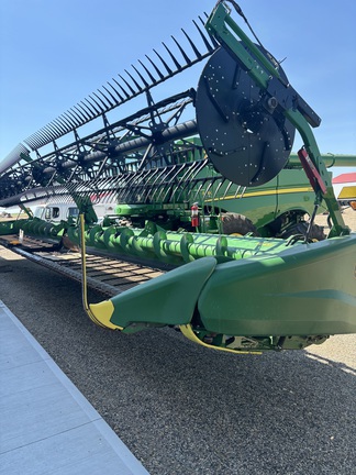 2022 John Deere HD45F Header Combine