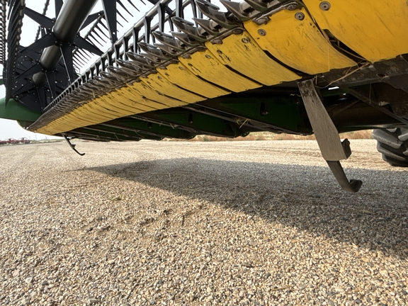 2018 John Deere 645FD Header Combine