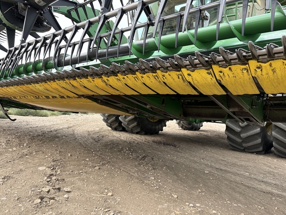 2018 John Deere 645FD Header Combine