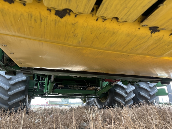 2017 John Deere 645FD Header Combine