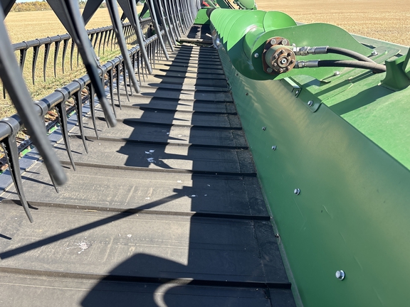 2015 John Deere 645FD Header Combine
