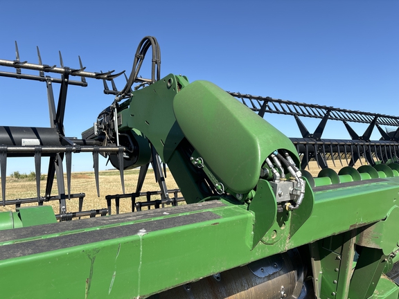 2015 John Deere 645FD Header Combine