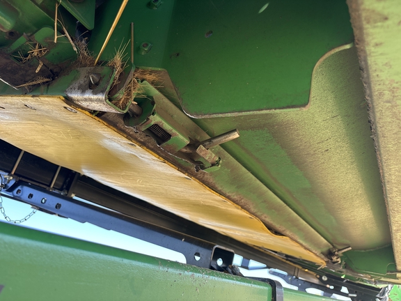 2017 John Deere 645FD Header Combine