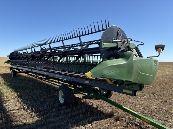 2017 John Deere 645FD Header Combine