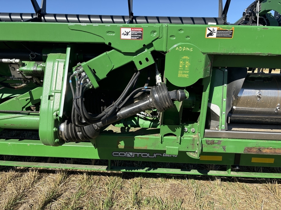 2017 John Deere 645FD Header Combine