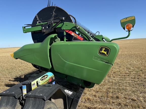 2017 John Deere 645FD Header Combine