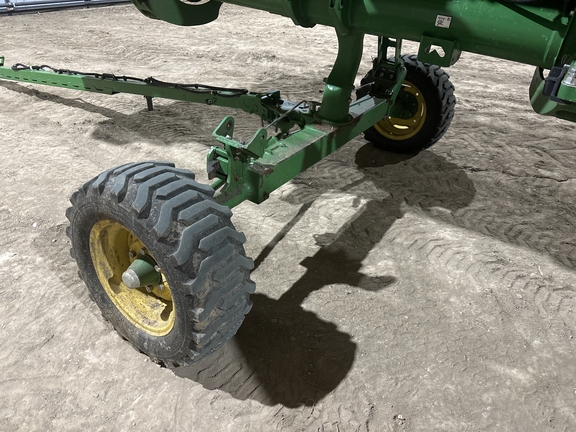 2022 John Deere HD40R Header Combine