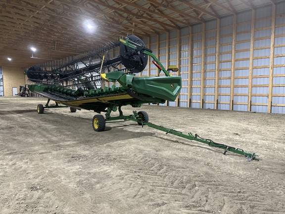 2022 John Deere HD40R Header Combine