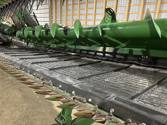 2022 John Deere HD40R Header Combine