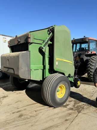 2022 John Deere 560M Baler/Round