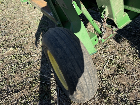 2006 John Deere 936D Header Combine