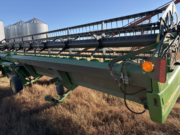 2008 John Deere 936D Header Combine