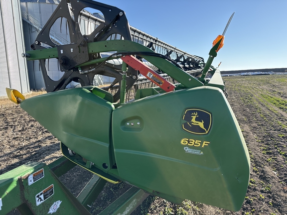 2021 John Deere 635F Header Combine