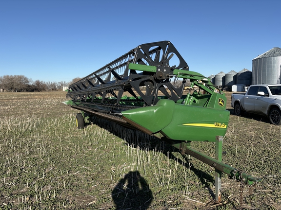 2007 John Deere 936D Header Combine