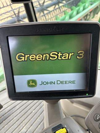 2017 John Deere S690 Combine