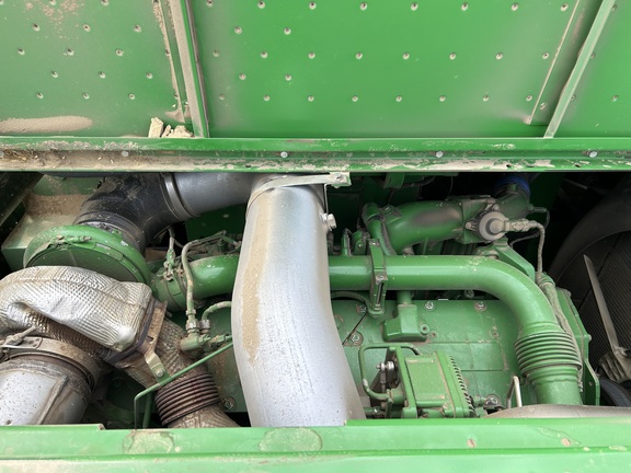 2017 John Deere S690 Combine