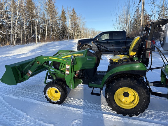 2018 John Deere 2025R Tractor Compact