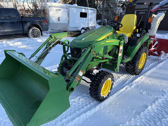 2018 John Deere 2025R Tractor Compact