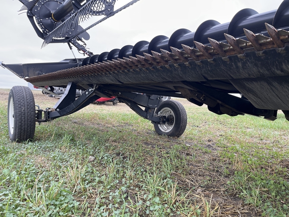 2021 MacDon FD140 Header Combine