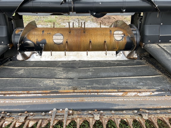 2021 MacDon FD140 Header Combine