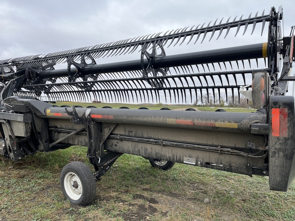 2021 MacDon FD140 Header Combine