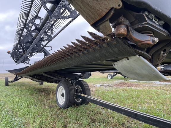 2021 MacDon FD140 Header Combine