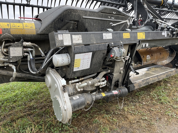 2021 MacDon FD140 Header Combine