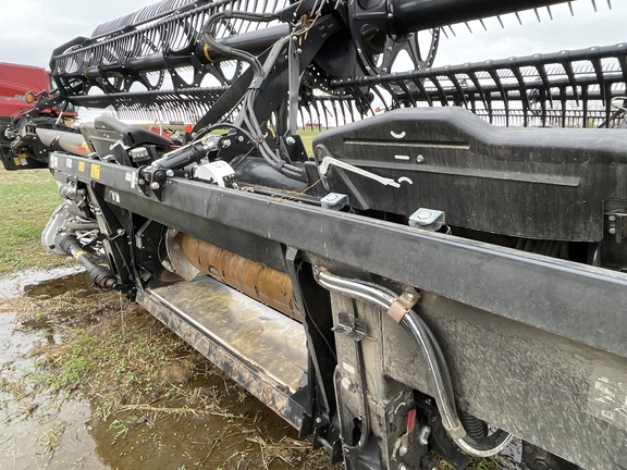 2021 MacDon FD140 Header Combine