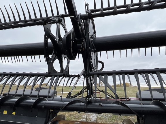 2021 MacDon FD140 Header Combine