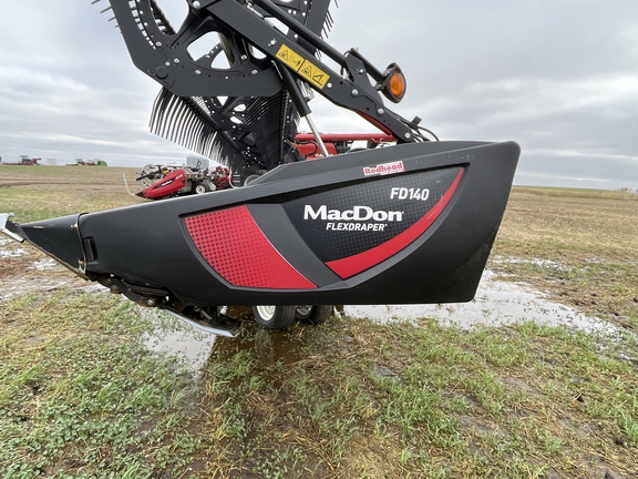 2021 MacDon FD140 Header Combine