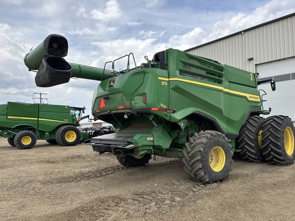 2023 John Deere X9 1000 Combine