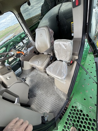 2020 John Deere R4045 Sprayer/High Clearance