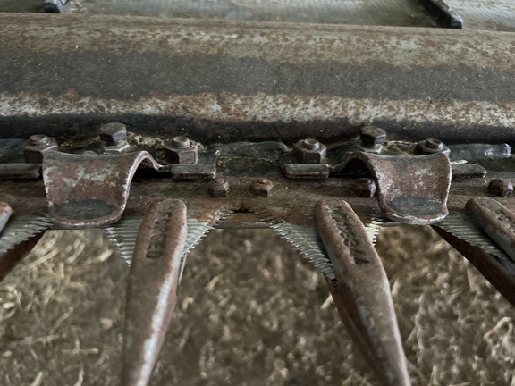 2016 MacDon FD75-40 Header Combine