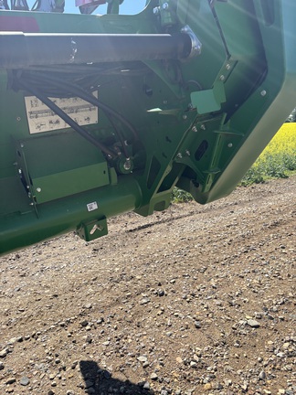 2022 John Deere HD40R Header Combine